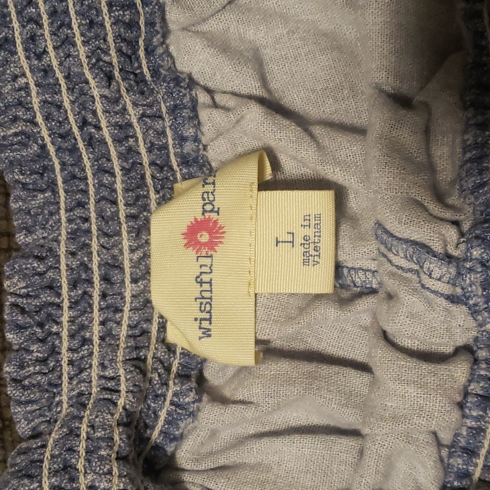 Shorts - Picture 3 of 3
